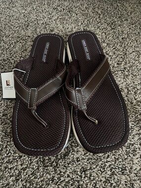 LOWER EAST SIDE Men's Dark Brown Mesh & Leather Flip-Flops